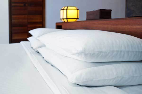 2HotelRoomMattress